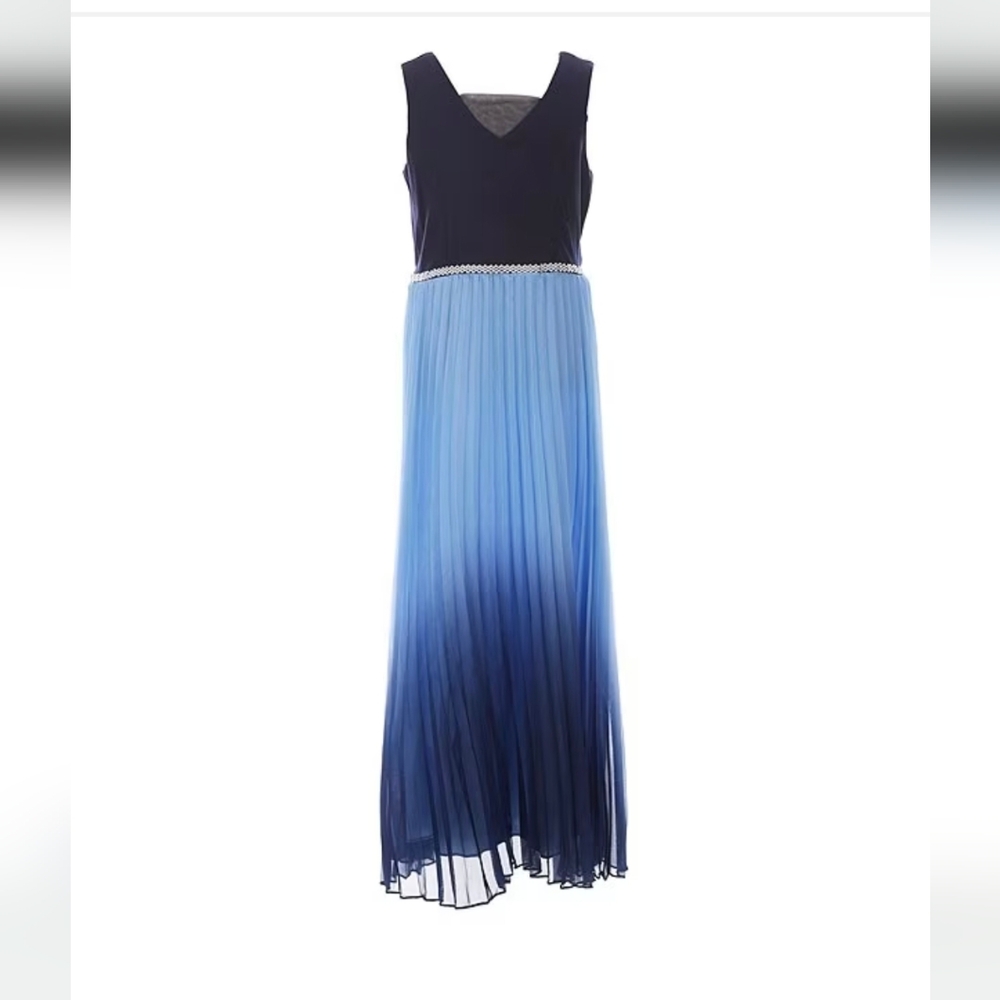 2/$30 XTRAORDINARY SIZE 16 Dress Kids worn once to a wedding Great condition